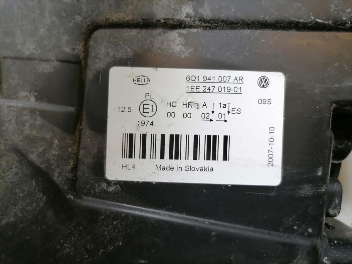 VW Polo 9N3 original Scheinwerfer vorn links Halogen Bj.2007